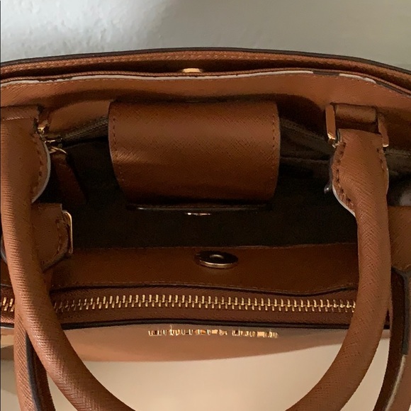 Michael Kors Top Handle/ Cross Body Bag - Picture 3 of 4